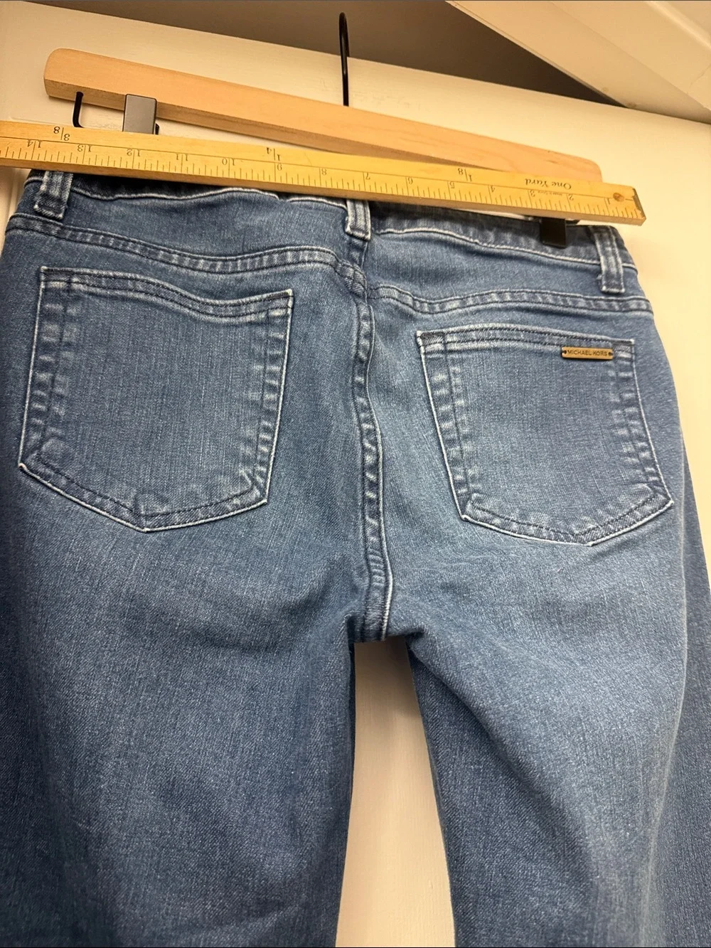 Michael Kors Size 2 Vintage Cropped Flared Jeans Split Hem Med. Wash Stretch 2